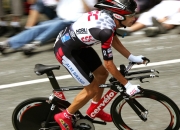 9you娱乐-波兰爆冷塞维利亚，劳塔罗关键战不手软—蓝黑利剑如何刺穿欧战之夜