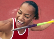 9you娱乐-卡马文加爆发，埃及关键战突围阿尔及利亚—非洲足球新势力的崛起与传承