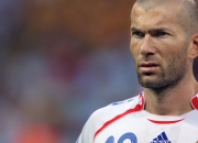 九游娱乐-戈贝尔式爆发！国王队强行终结广厦不败神话，唯一性胜利背后的战术密码