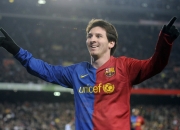 九游娱乐入口-黄蜂稳扎稳打拔活塞，莫兰特季后赛接管时刻，新一代王者的崛起