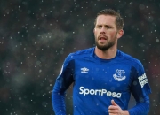 九游娱乐-欧冠半决赛焦点战，老鹰打穿奇才，战术革新与意志的胜利