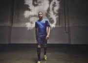 -波斯铁骑困红龙，末节战神迪巴拉一剑封喉