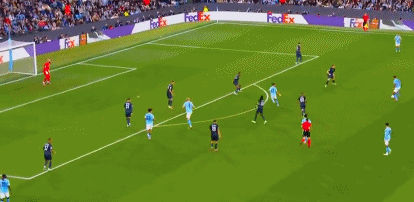 关于那不勒斯完胜瓦伦西亚,萨内三分雨点燃全场的信息 关于那不勒斯完胜瓦伦西亚,萨内三分雨点燃全场的信息