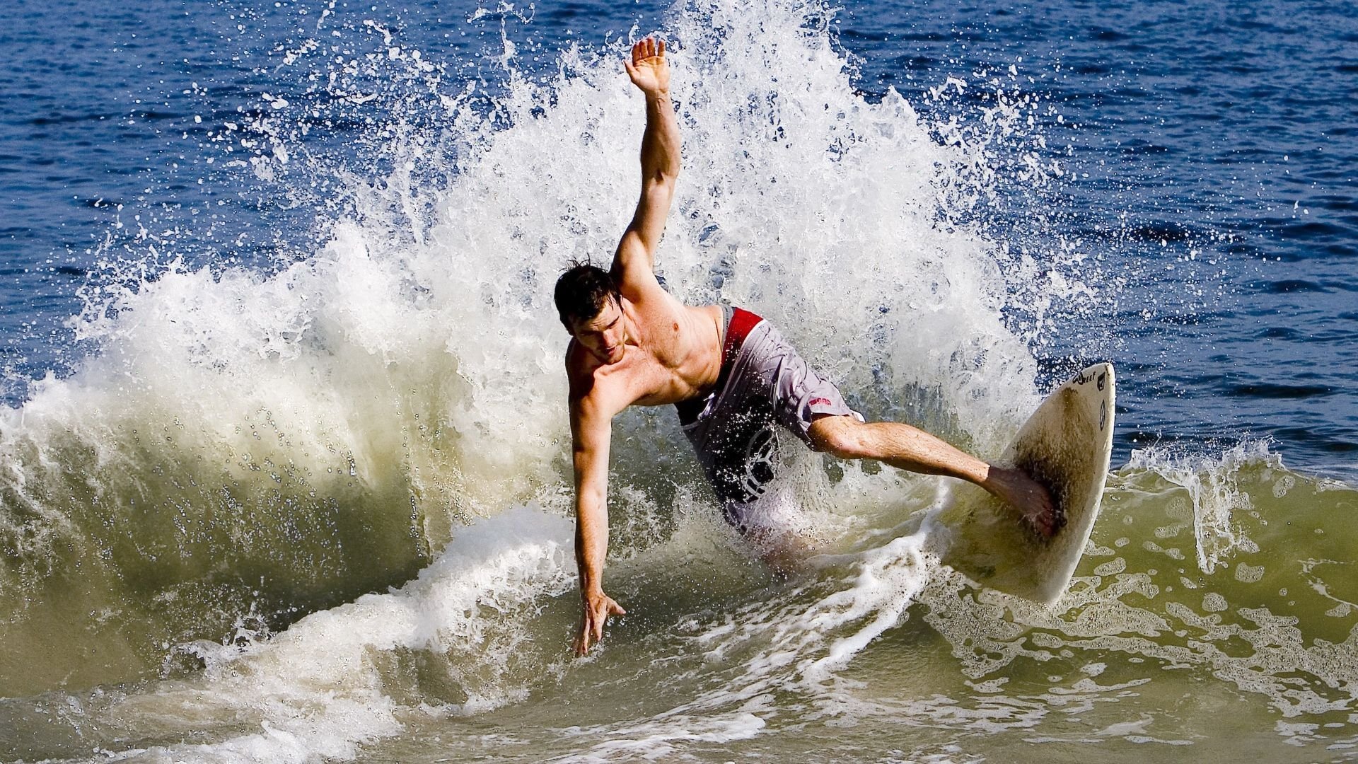 莱比锡红牛掀翻三狮军团,奥利维耶如何成为改写历史的关键先生